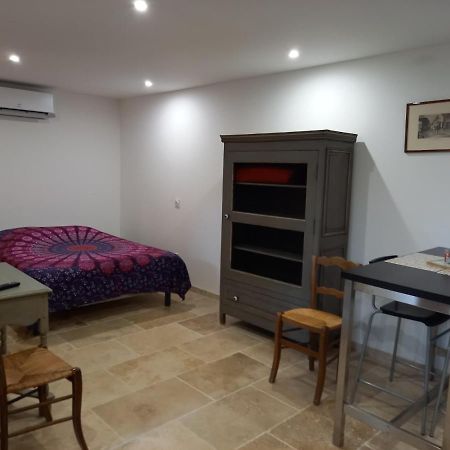 Studios Domaine L'Oliveraie 르카스틀레 외부 사진